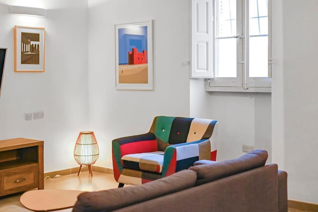 Sliema Unique 4 Bedroom Townhouse Off The Beach Ngoại thất bức ảnh